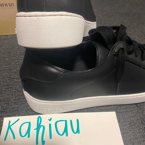 Michael Kors • Harper Lace Up • Women’s 9.5 - Picture 5 of 7